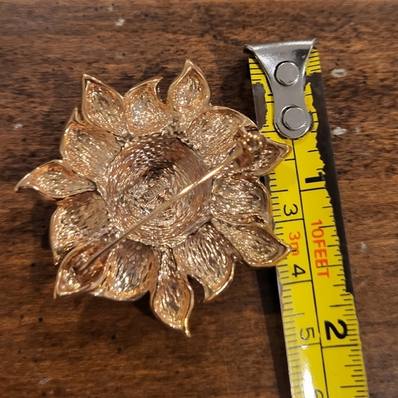 Vintage Signed Roman Sunflower Gold tone and Rhinestone Brooch Pin - Picture 4 of 4